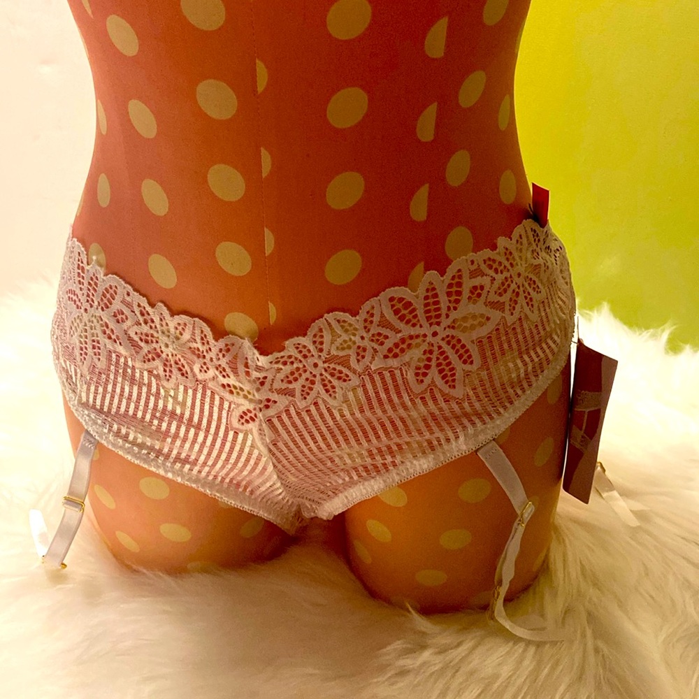 NWT Seven till midnight crotchless white lace garter panty XL